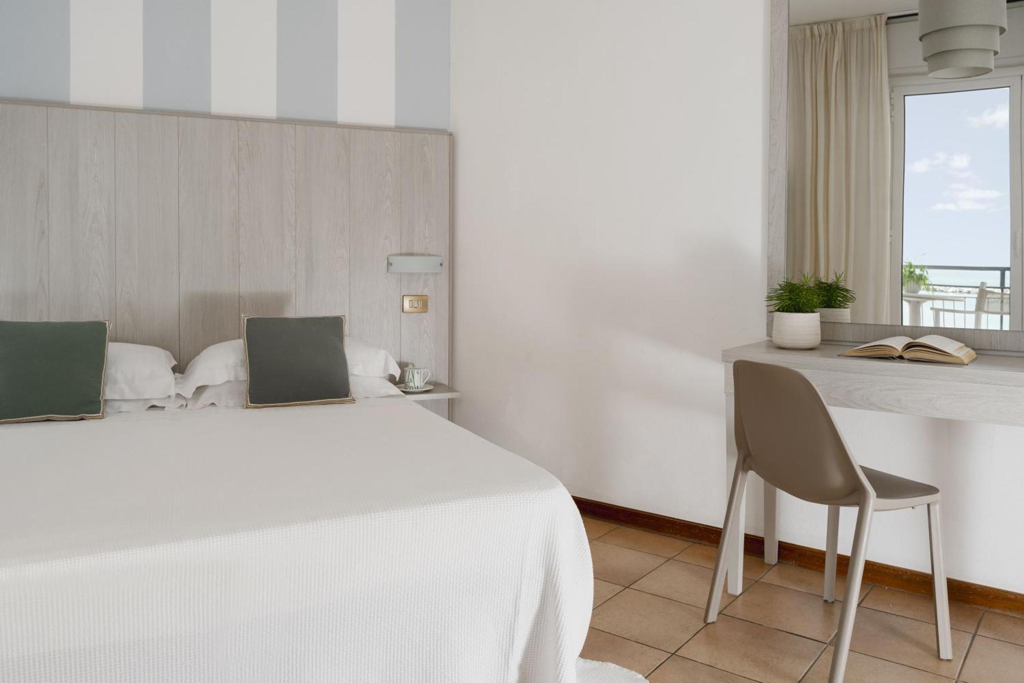 Roxy&beach Hotel 3*