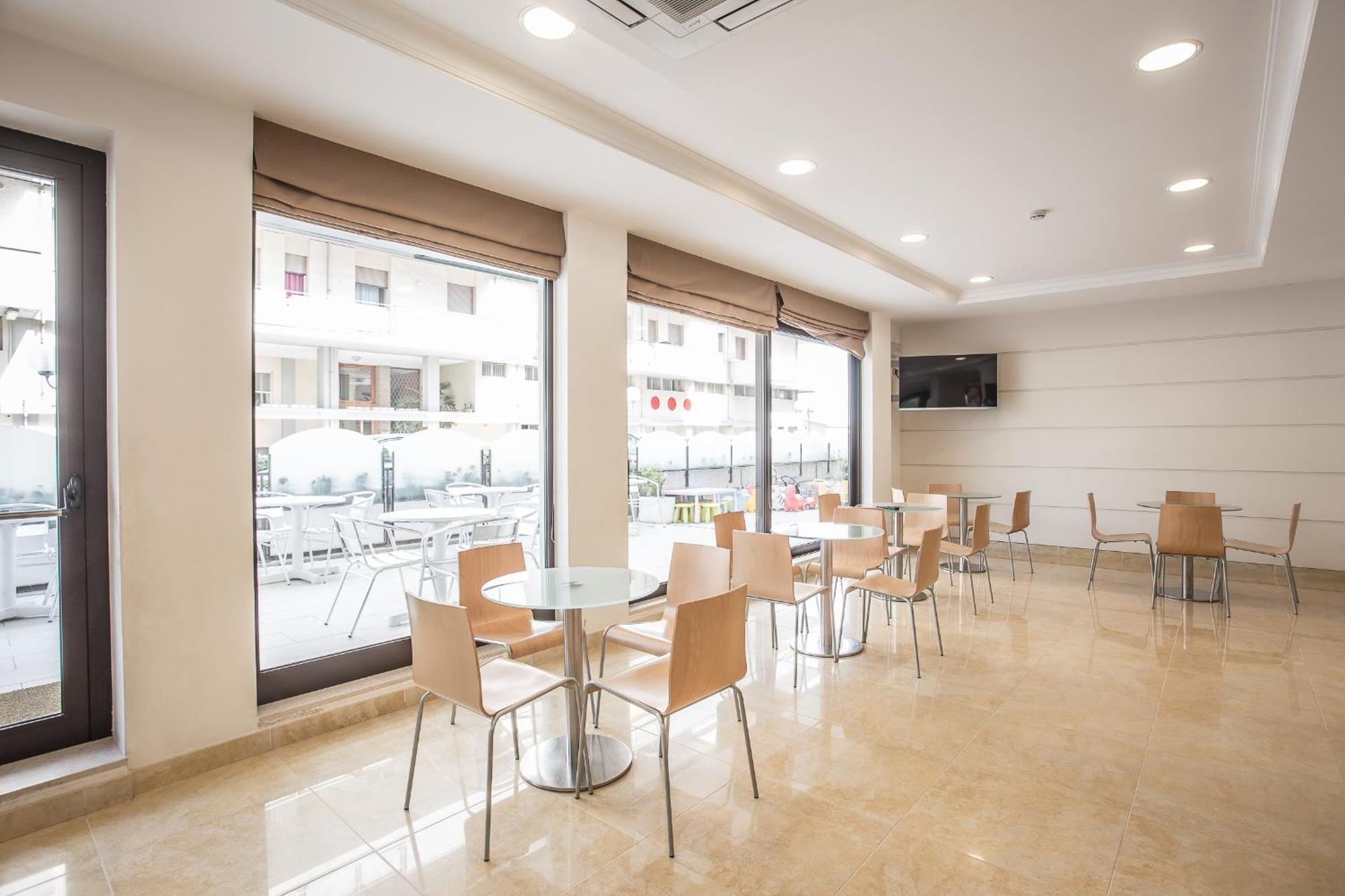 Hotel Roxy & Cesenatico